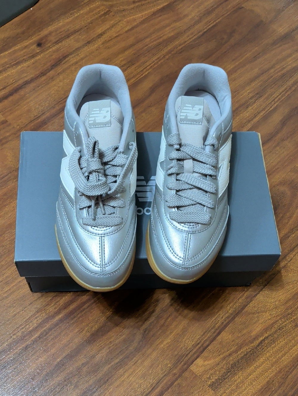 New Balance RC42 Silver and Gum Sole Retro Trainer